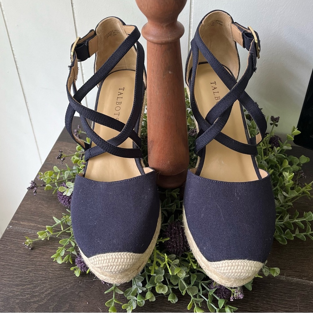 Talbots Lyndsay Navy Blue Canvas Wedge Espadrille Straps Buckles size 8